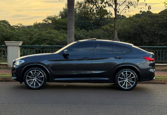 BMW X4 2.0 16V GASOLINA XDRIVE30I M SPORT STEPTRONIC BMW X4 2.0 16V GASOLINA XDRIVE30I M SPORT STEPTRONIC